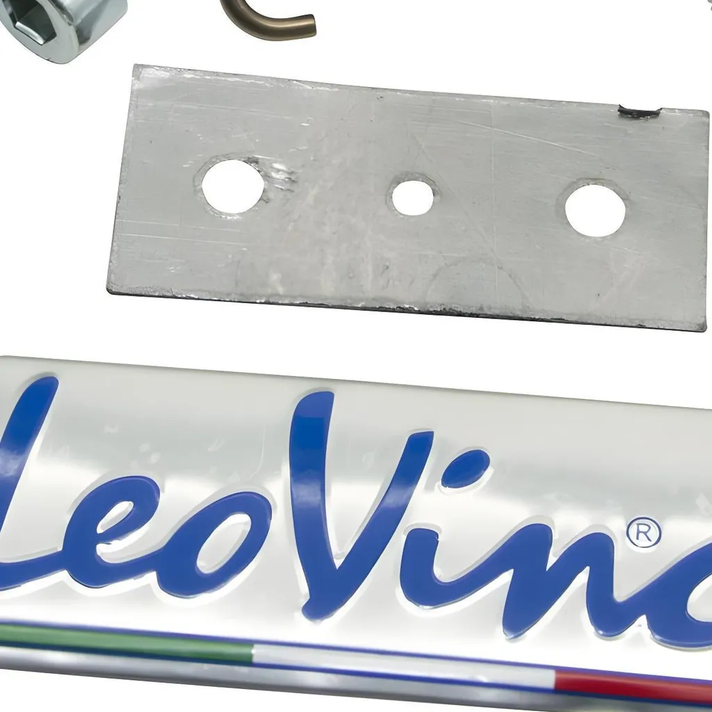 Kit de Fixation Échappement LeoVince : Support et Vis pour Silencieux