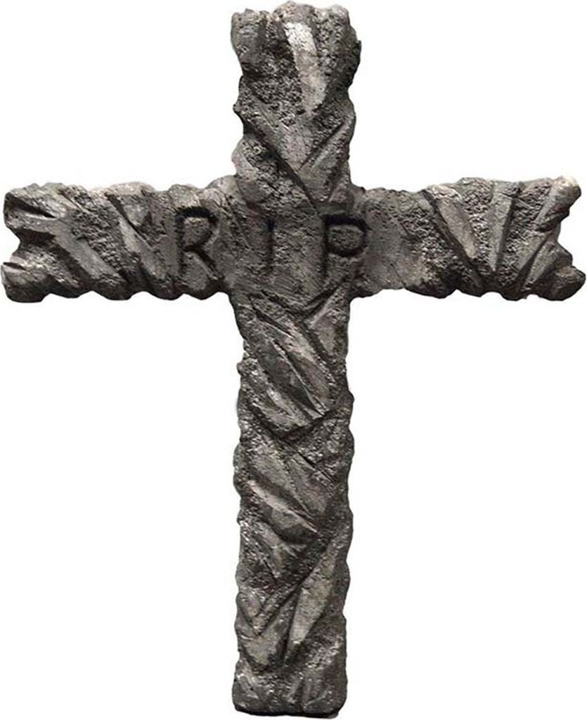 Kreuz RIP ca. 64 x 51 cm
