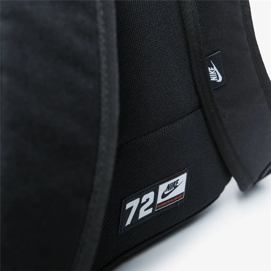Sac à dos Nike Heritage 2.0 noir idéal pour les cours ou aller au bureau - 10