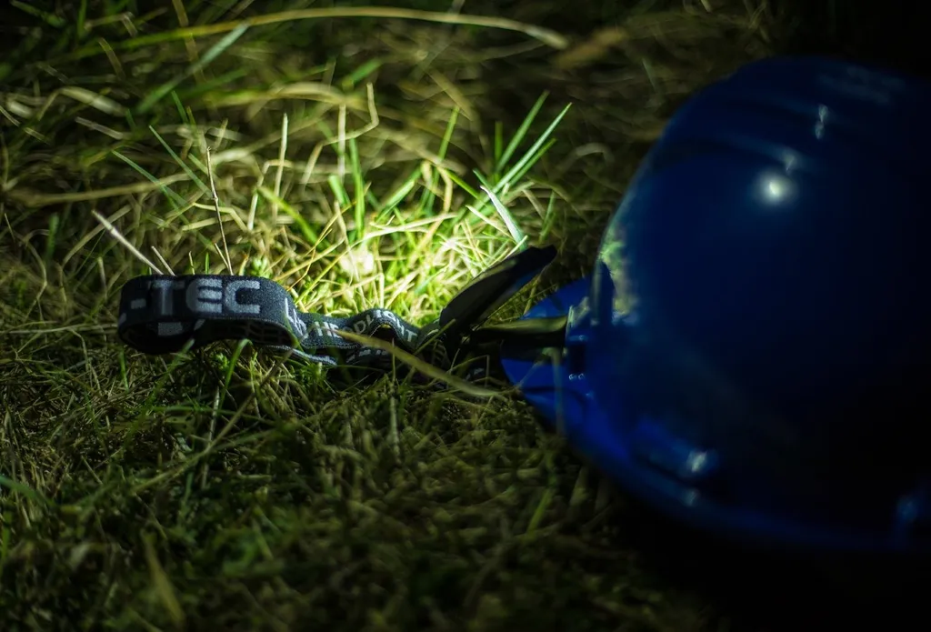 Lampe Frontale de Sport CEL-TEC HL170 Idéale Course et Trail Nocturne - 9