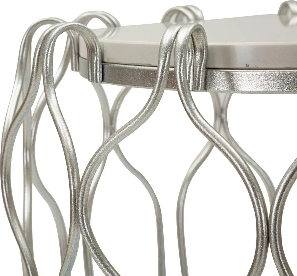 Table d'appoint stable argentée Hook pour optimiser vos petits espaces - 5
