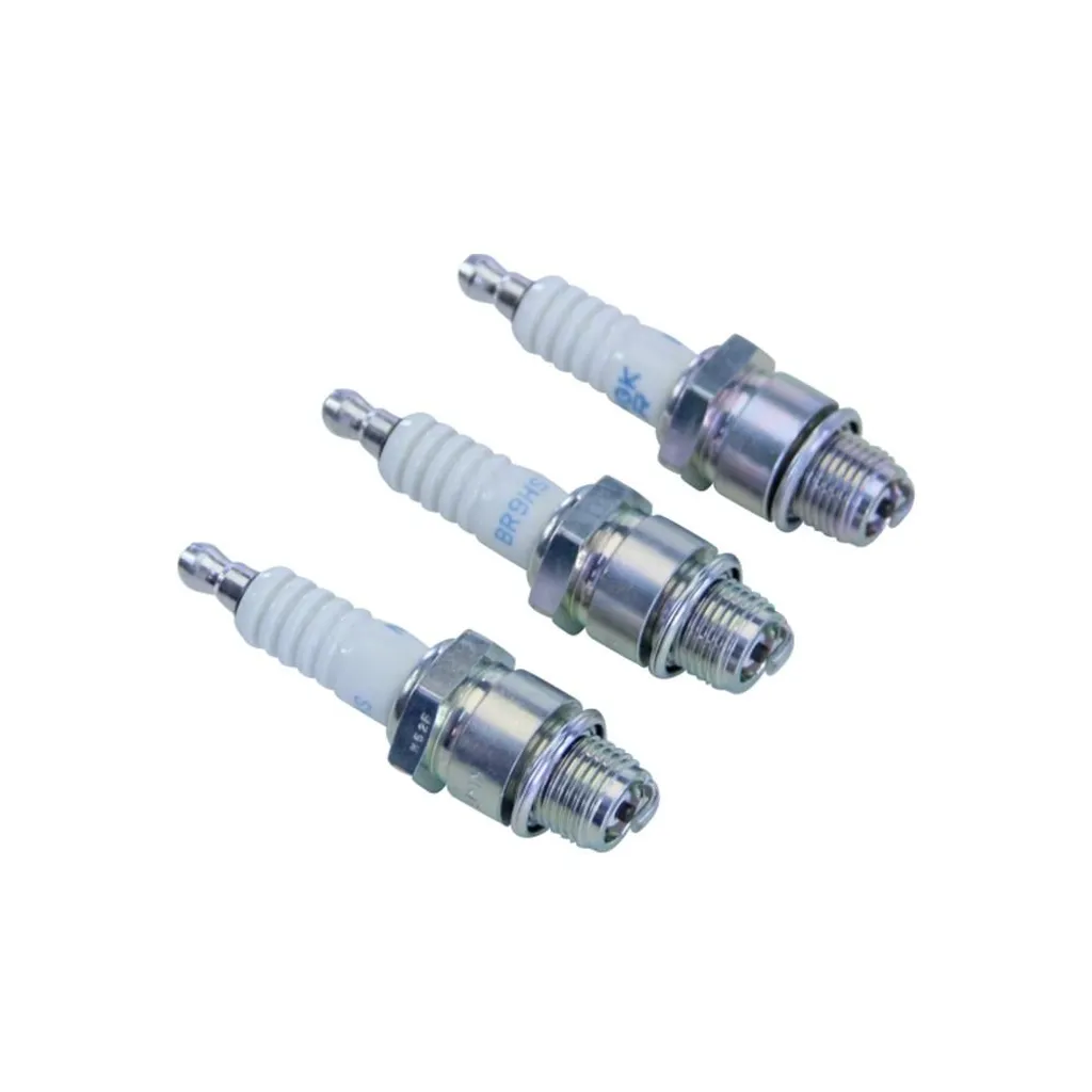 Kit Risparmio 3x Candele NGK BR9HS - Il Cuore della Tua Accensione