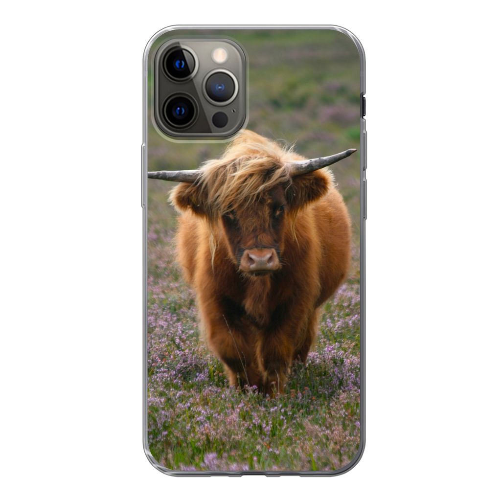 MuchoWow Handyhülle Schutzhülle Hülle für iPhone 12 Pro Schottische Hochlandbewohner - Heidelandschaft - Tiere Silikon Softcase Handy Hülle ...