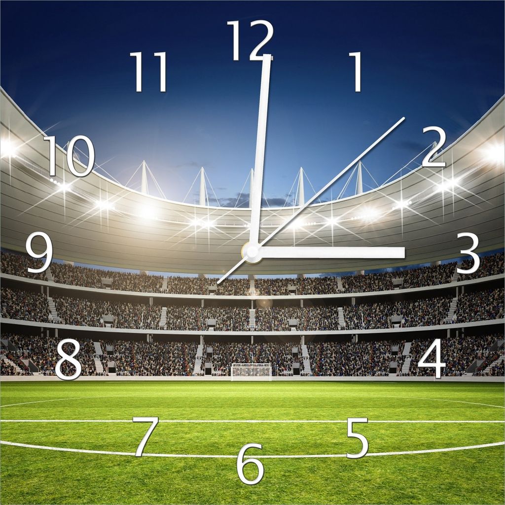 Wallario Design Wanduhr Fußballstadion Mittellinie aus Echtglas, Größe 30 x 30 cm