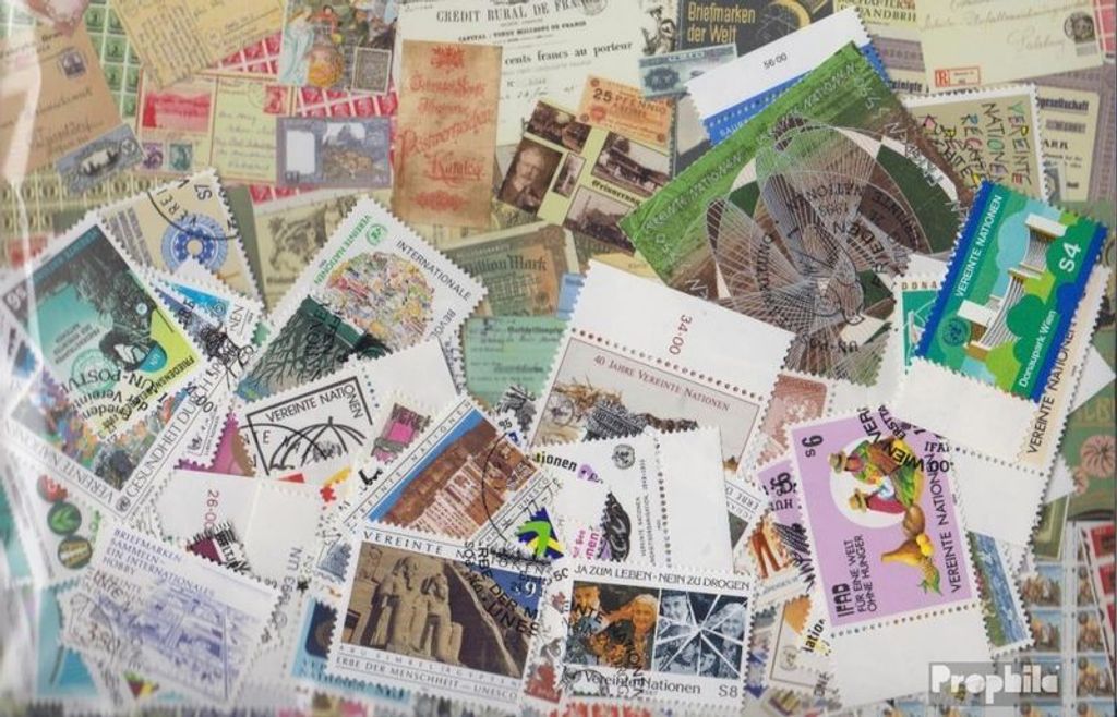 Briefmarken UNO - Wien 200 verschiedene Marken