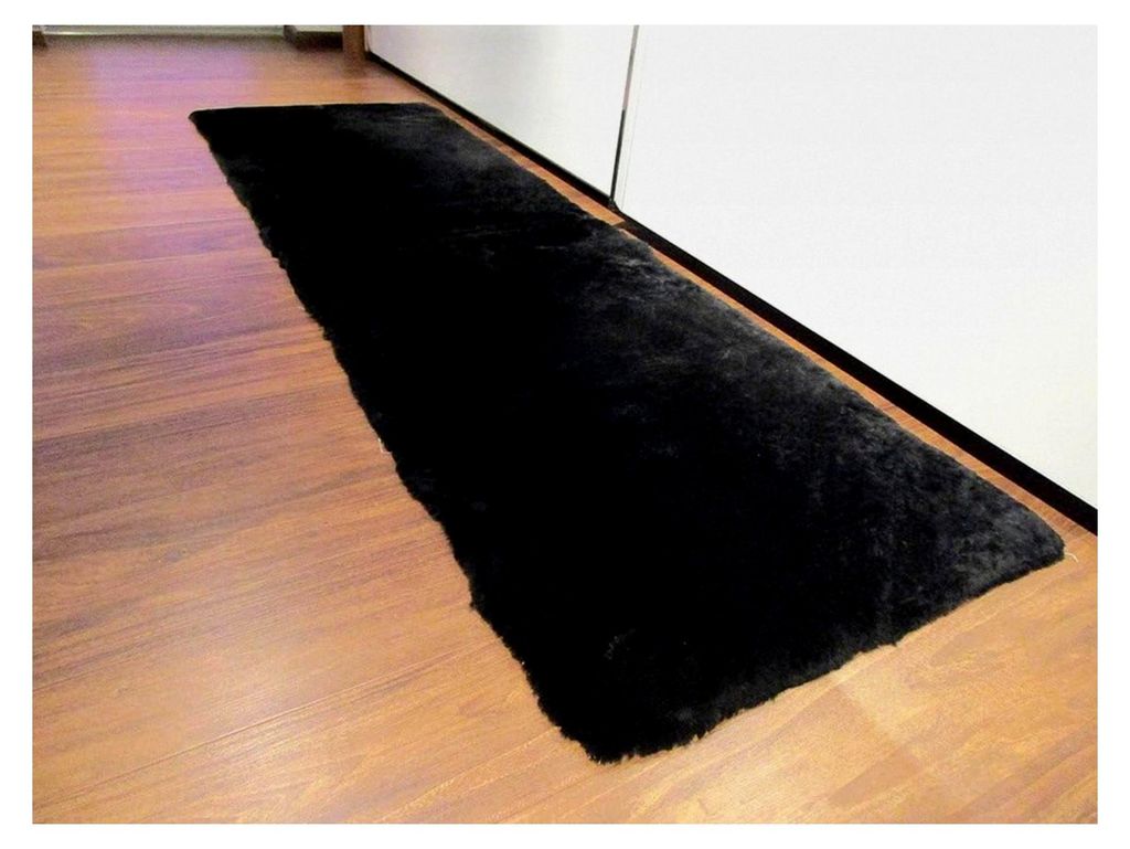 Hochwertiger Fellteppich Bettvorleger Couchauflage aus echtem Merino Schaffell, rechteckig 195x60cm schwarz