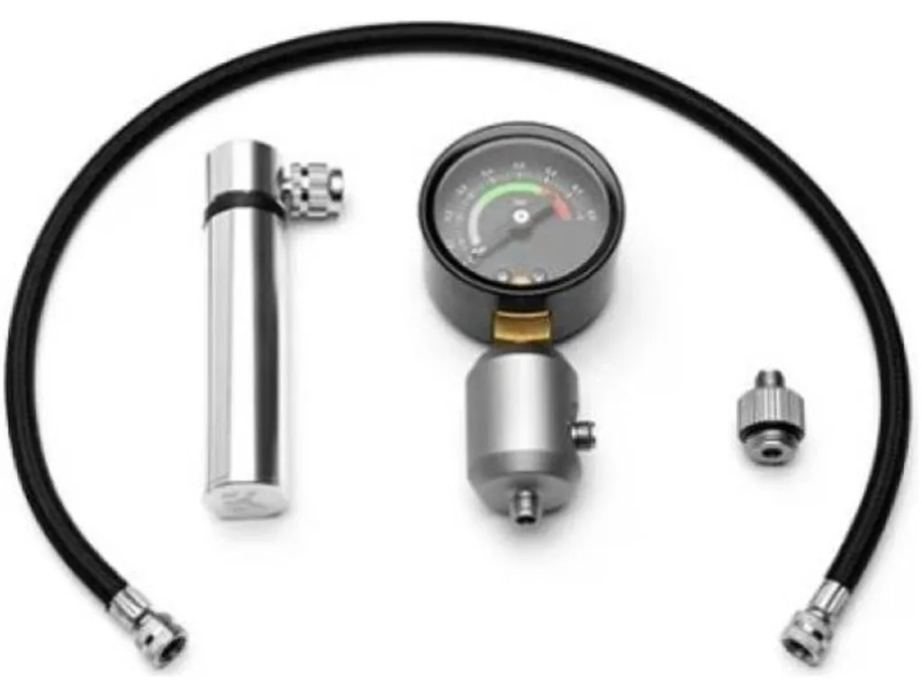 Testeur de Fuite EKWB avec Manomètre de Précision pour Circuit G1/4