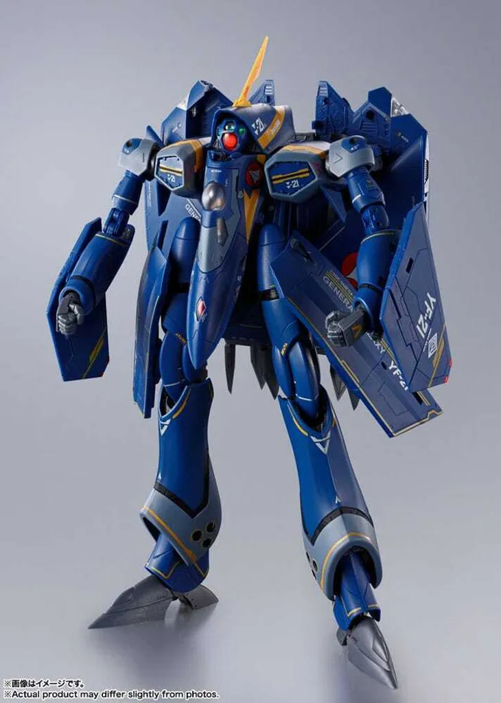 Figurine Transformable YF-21 Macross Plus DX Chogokin Guld Goa Bowman