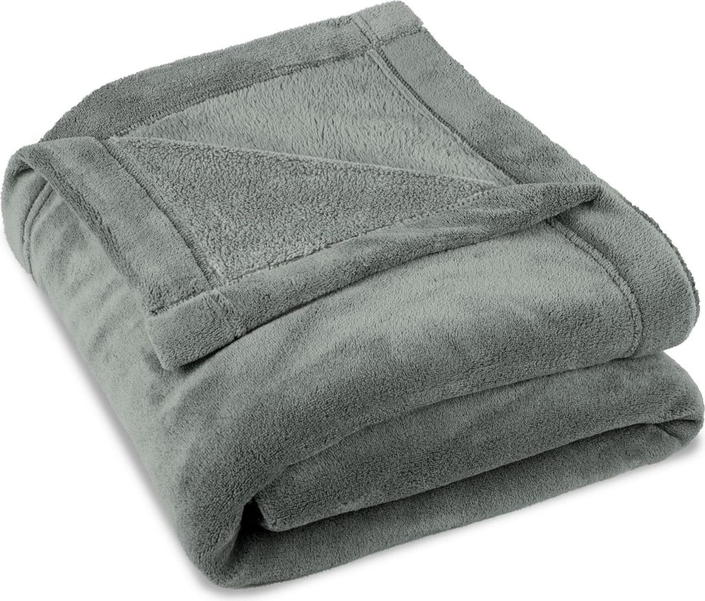 Montreal XXL Kuscheldecke 220x240 silber Polyester  260 Produktbild 