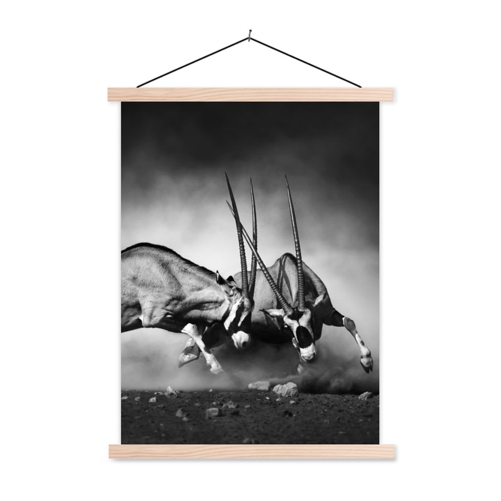 MuchoWow Textilposter Antilope - Schwarz und weiß - Porträt - Wildtiere - Tiere 40x53 cm mit holzfarbenen Rahmen - Schlafzimmer