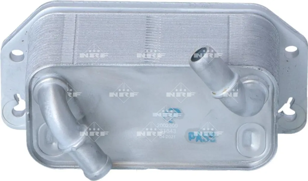 NRF 31843 Refroidisseur d'Huile Moteur pour Performance Optimale