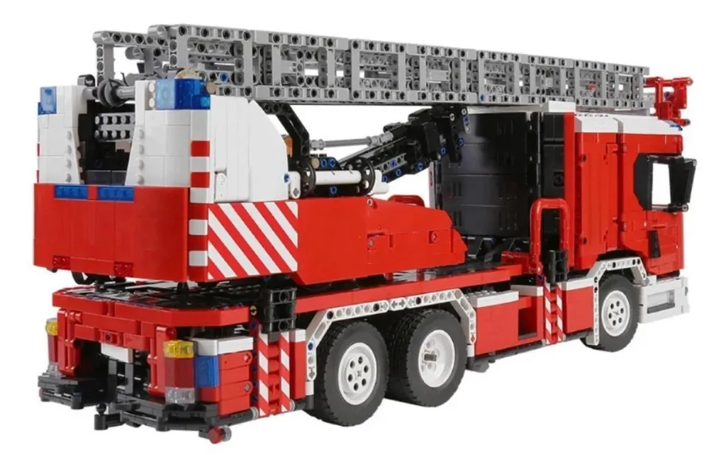 Grand Camion de Pompiers Télécommandé en Kit de Construction 4886 Pièces - 5