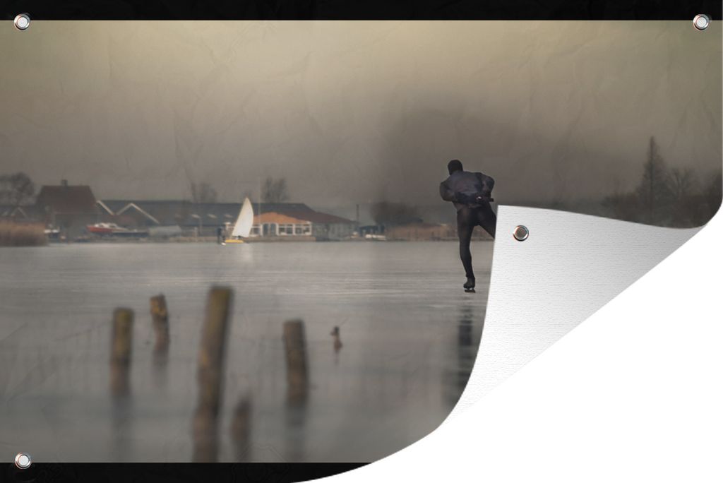 MuchoWow 120x80 cm Outdoor-Poster Gartendeko Sichtschutz Garten Poster für den Garten Ein Skater fährt über die inneren Seen von Volendam