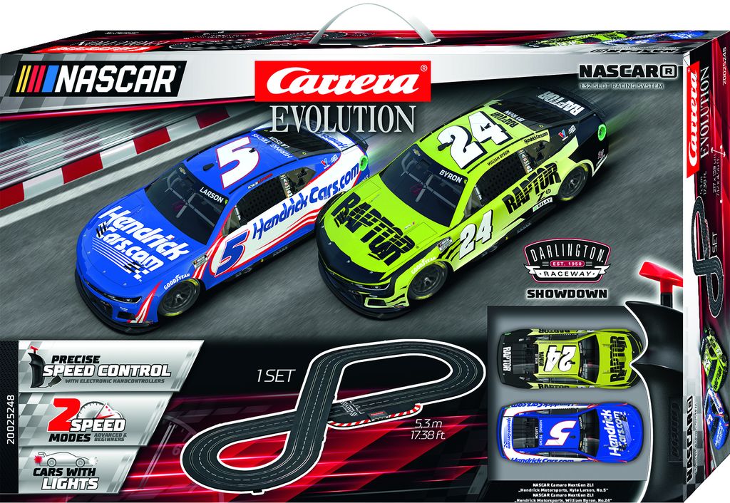 Carrera Evolution NASCAR Darlington Showdown