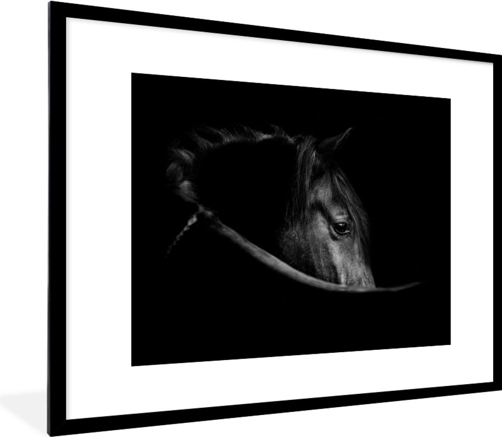 MuchoWow Gerahmtes Poster Pferde - Porträt - Schwarz - Tiere 80x60 cm - Poster mit Schwarzem Bilderrahmen Wandposter Rahmen Foto Bilder - Schlaf...