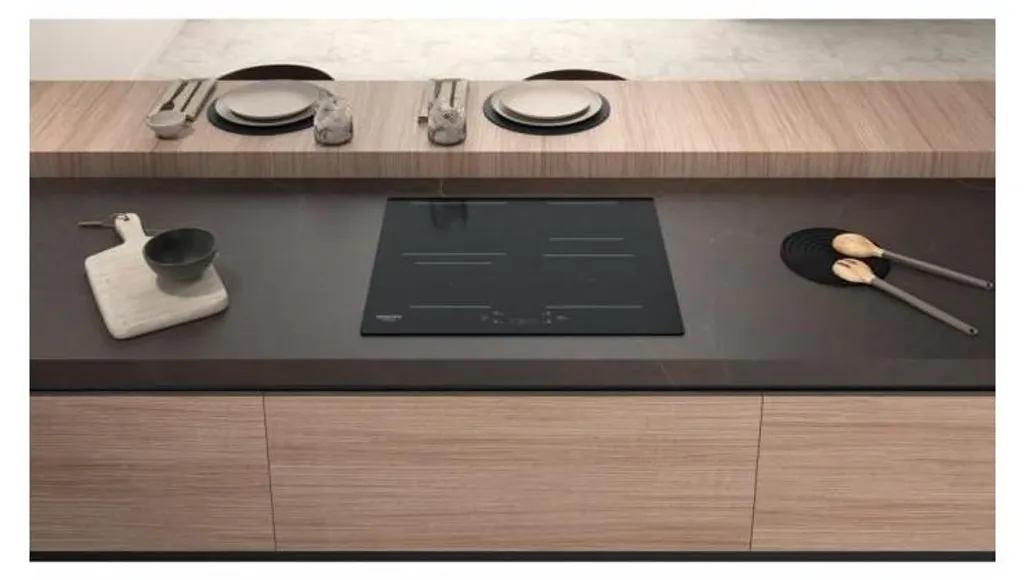 HOTPOINT HQ5660SNE Table de cuisson induction 4 foyers 7200W noir 60cm