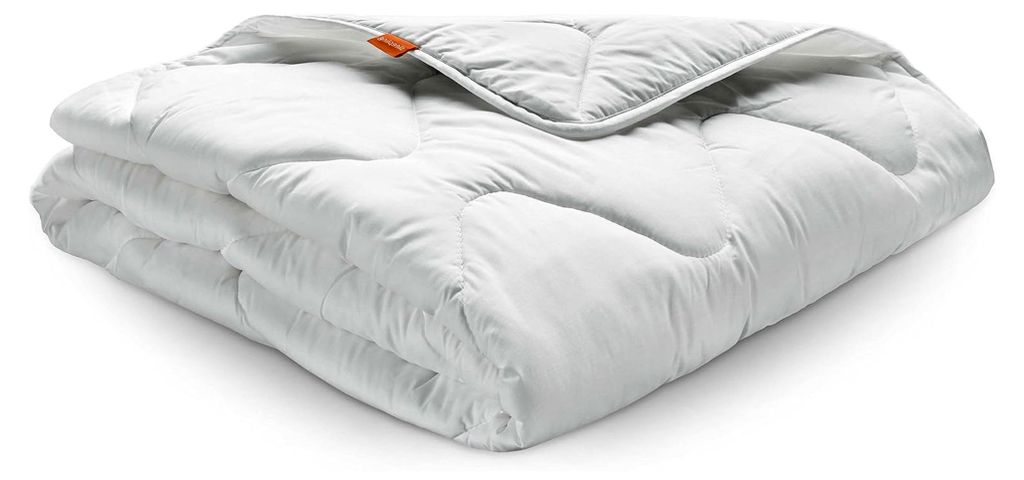 Bettdecke 135 x 200 cm, Ganzjahresdecke, 100, Waschbar bis 60 Grad, Steppdecke aus 100% Mikrofaser