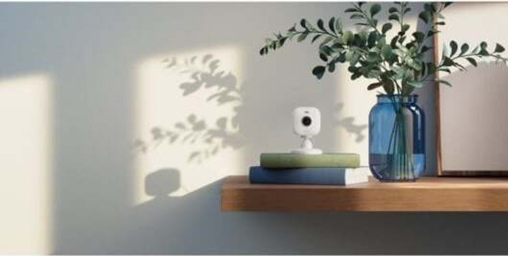 Blink Mini 2 - smarte Plug-in-Sicherheitskamera mit Produktbild 2