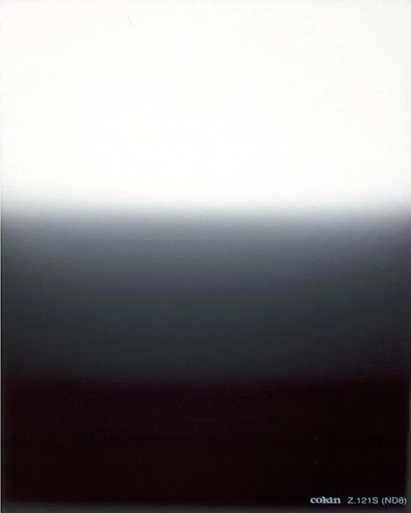 Filtre ND8 Dégradé Gris Z121S Cokin G2 : Équilibrez le Ciel et la Terre