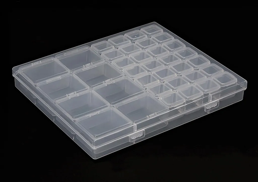 Boîte plastique 36 compartiments modulables pour petites fournitures