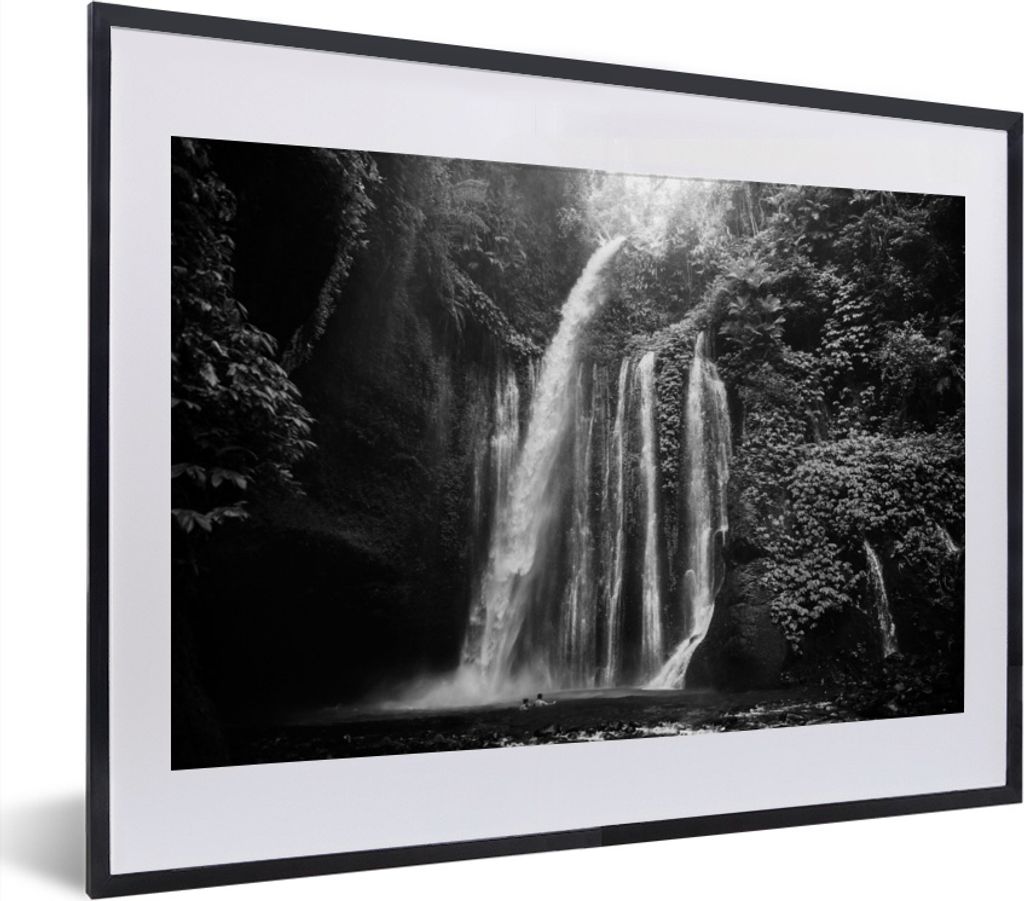 MuchoWow MuchoWow Gerahmtes Poster Indonesien - Wasserfall - Schwarz - Weiß 40x30 cm - Poster mit zchwarzem Bilderrahmen - Bilderrahmen - Post...