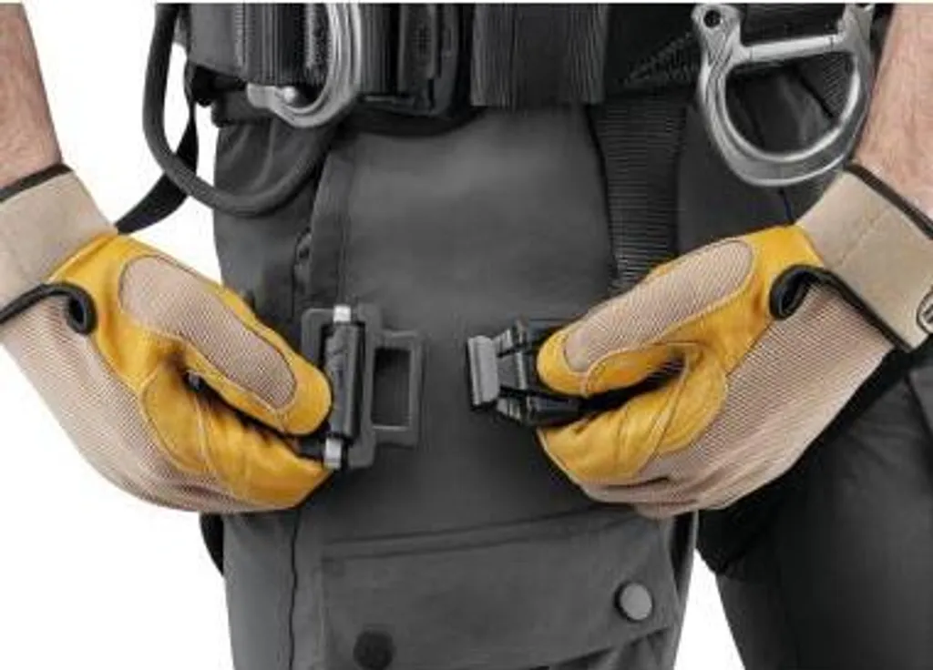 Harnais d'antichute et maintien PETZL C071BB01 Taille 1 pour Pro