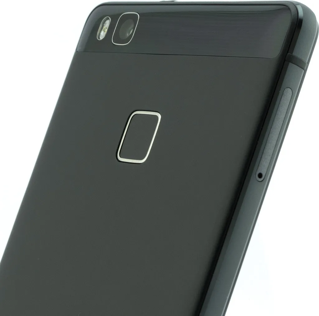 Huawei P9 lite noir Smartphone Android avec écran Full HD de 5.2 pouces - 18