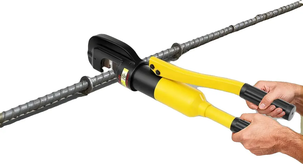 Taglierina Armatura 22mm - La Cesoia Gialla che Cambia il Lavoro