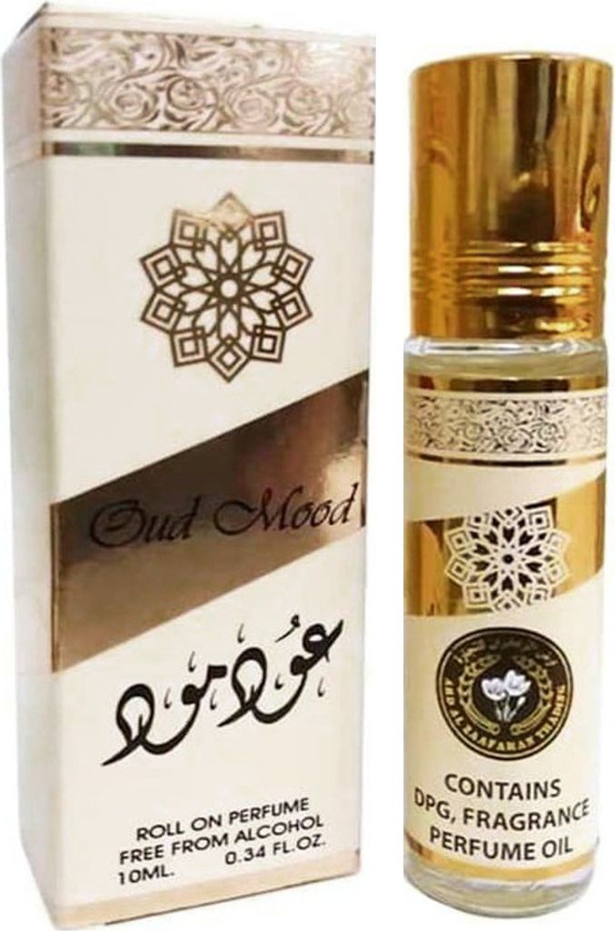A perfume bottle and its packaging are displayed side-by-side against a white background.