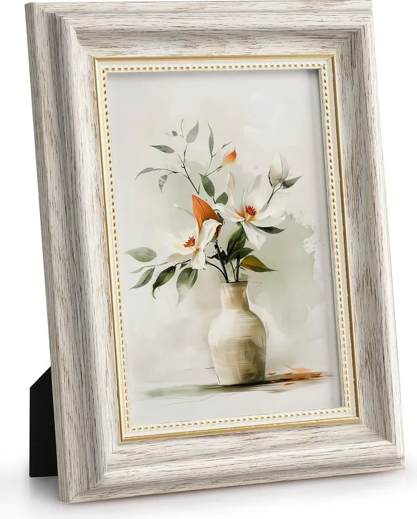 Sublimez vos photos : cadre vintage 13x18 blanc or effet antique mural