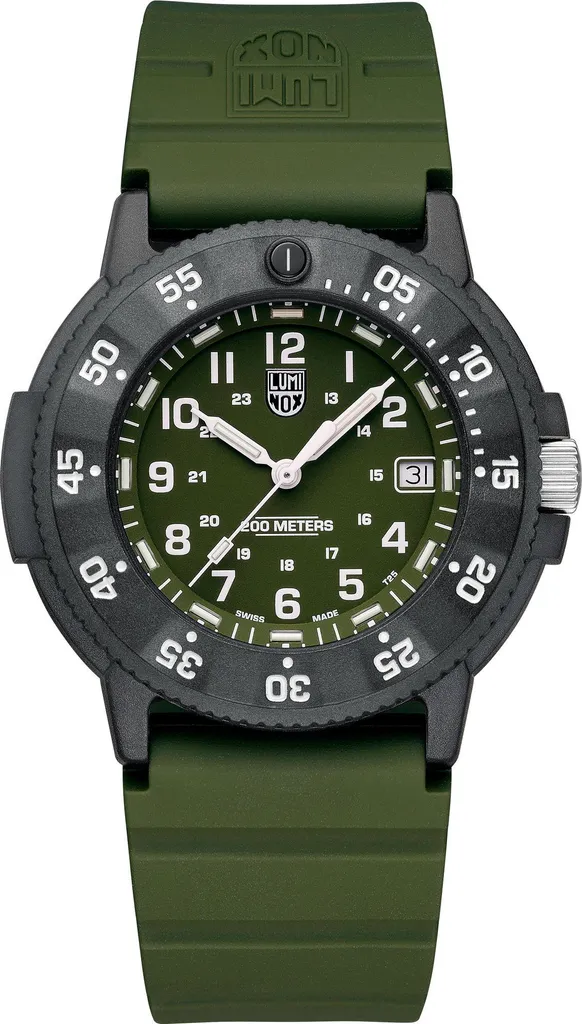 Montre Luminox 3000 Evo : Lisibilité Totale dans l'Obscurité et Antichoc