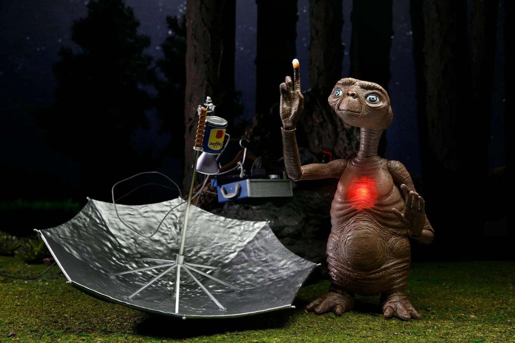 E.T. THE EXTRA TERRESTRIAL Action Figure: Galactic Friend
