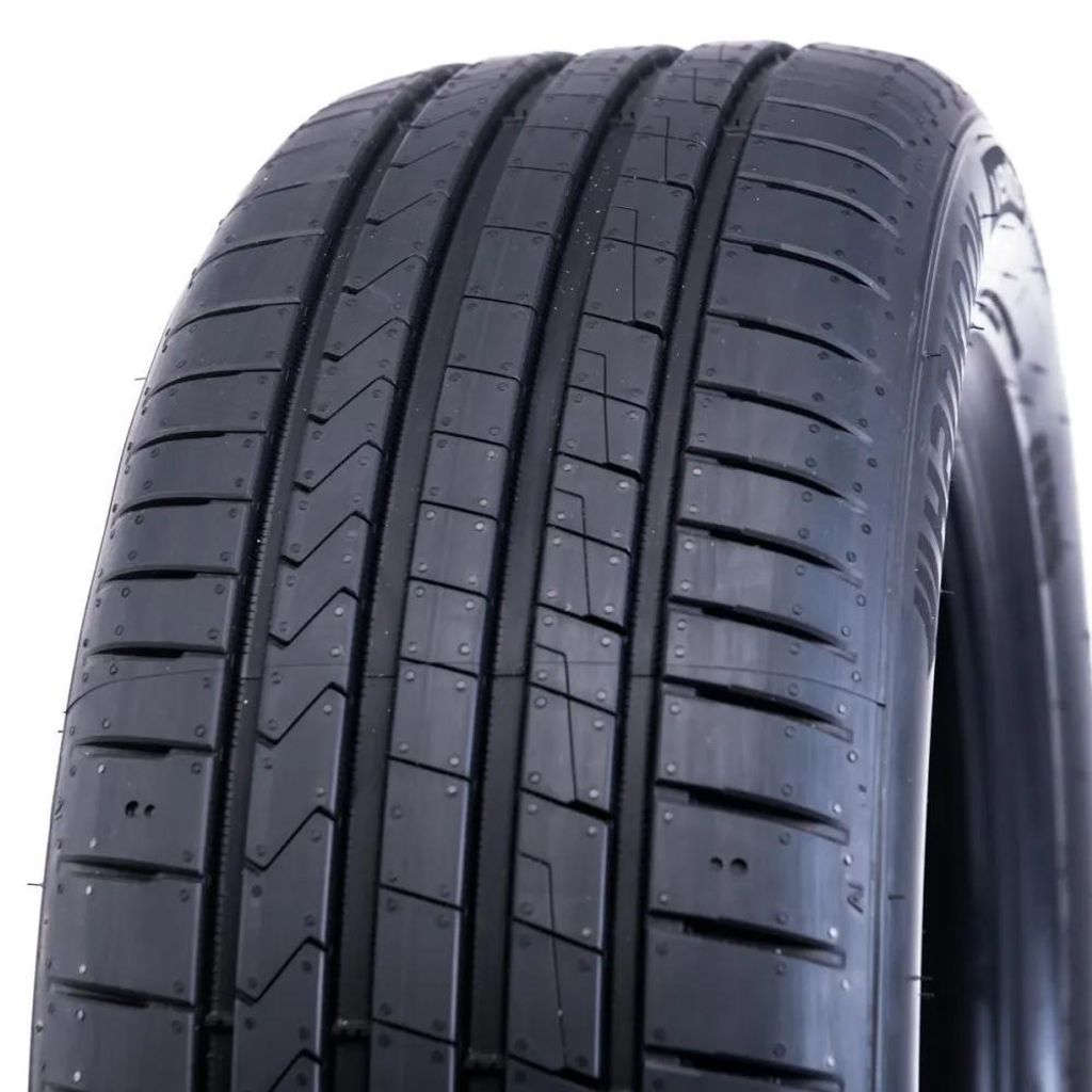 Hankook Ventus Prime4 K135 215/55 R17 98 W XL FR Obrázek produktu 