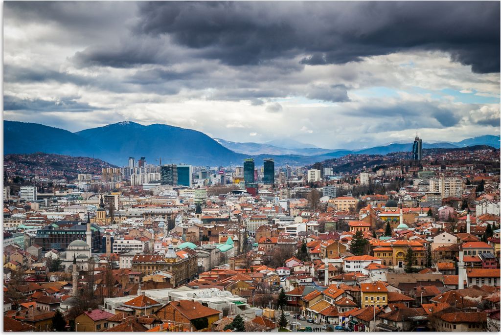 MuchoWow Poster Wolkendecke über Sarajevo Bosnien und Herzegowina 180x120 cm - Fotoplakat