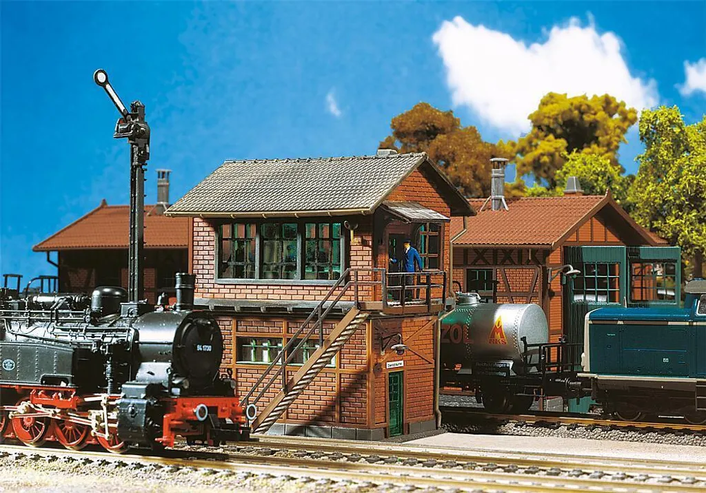 Poste d'aiguillage H0 Mittelstadt Faller 120120 pour décor de gare 1/87