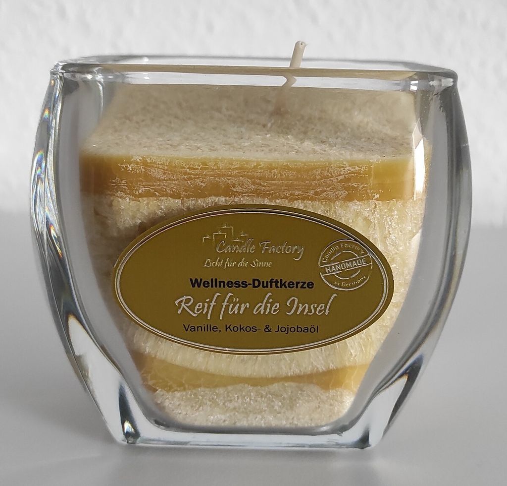 Wellness-Duftkerzen von Candle Factory im eckigen Glas : Reif für die Insel Wellness-Duftkerzen: Reif für die Insel