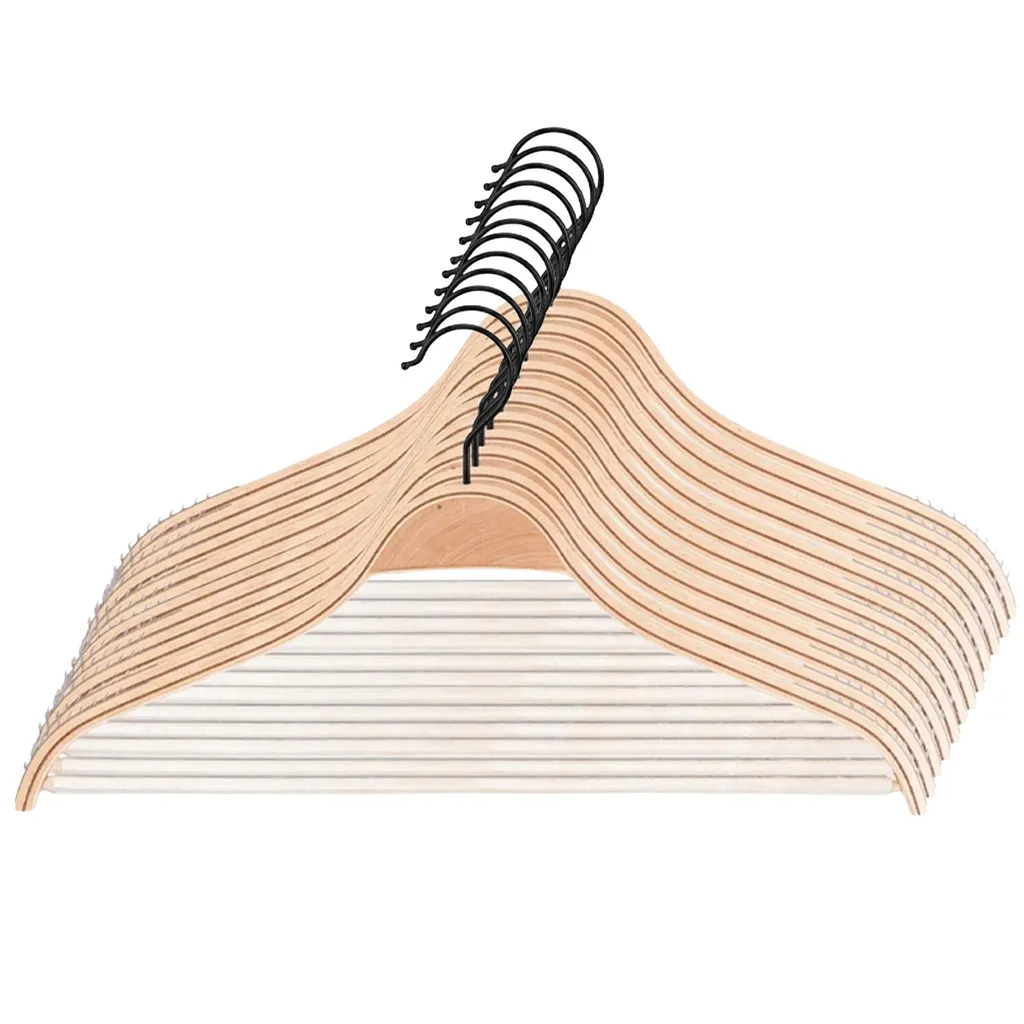 Cintre en bois gain de place pour suspendre ensemble et pantalon