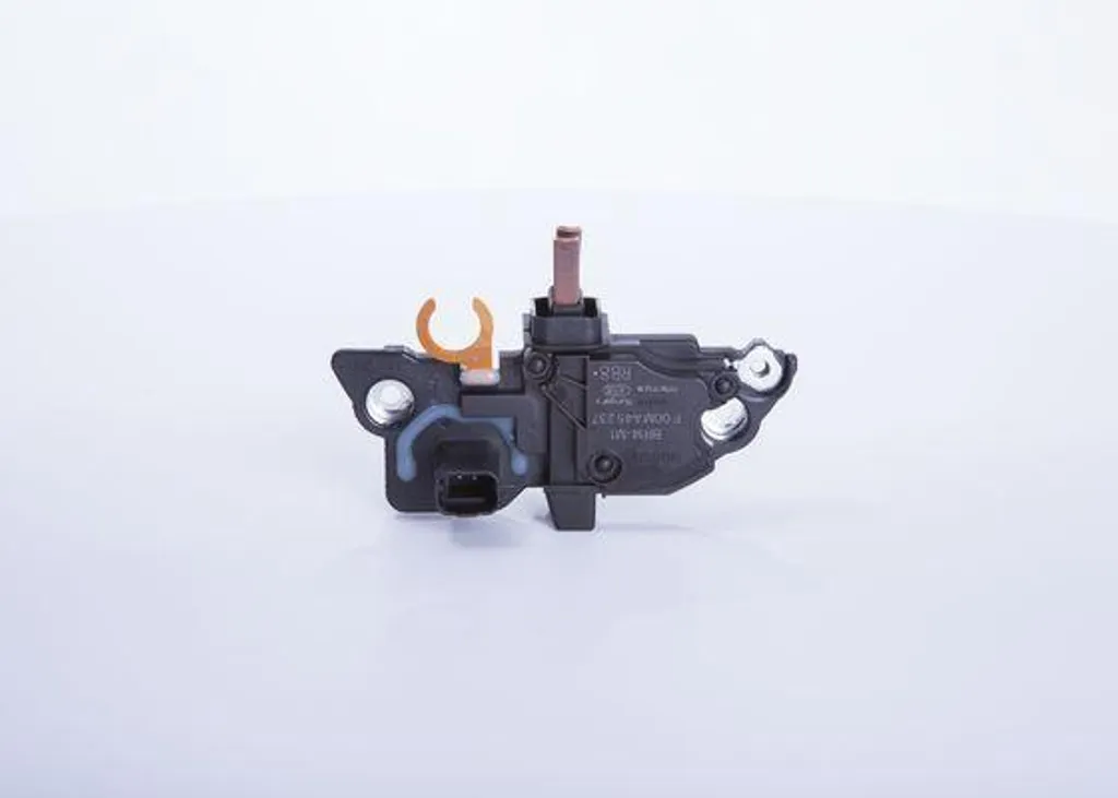 Prise de Régulateur Alternateur BOSCH F00MA45237 pour Clio et Megane
