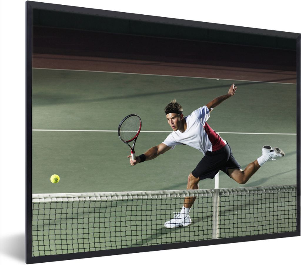 MuchoWow Gerahmtes Poster Tennisspieler schlägt den Ball zurück 40x30 cm - Poster mit Schwarzem Bilderrahmen Wandposter Rahmen Foto Bilder - Ku...