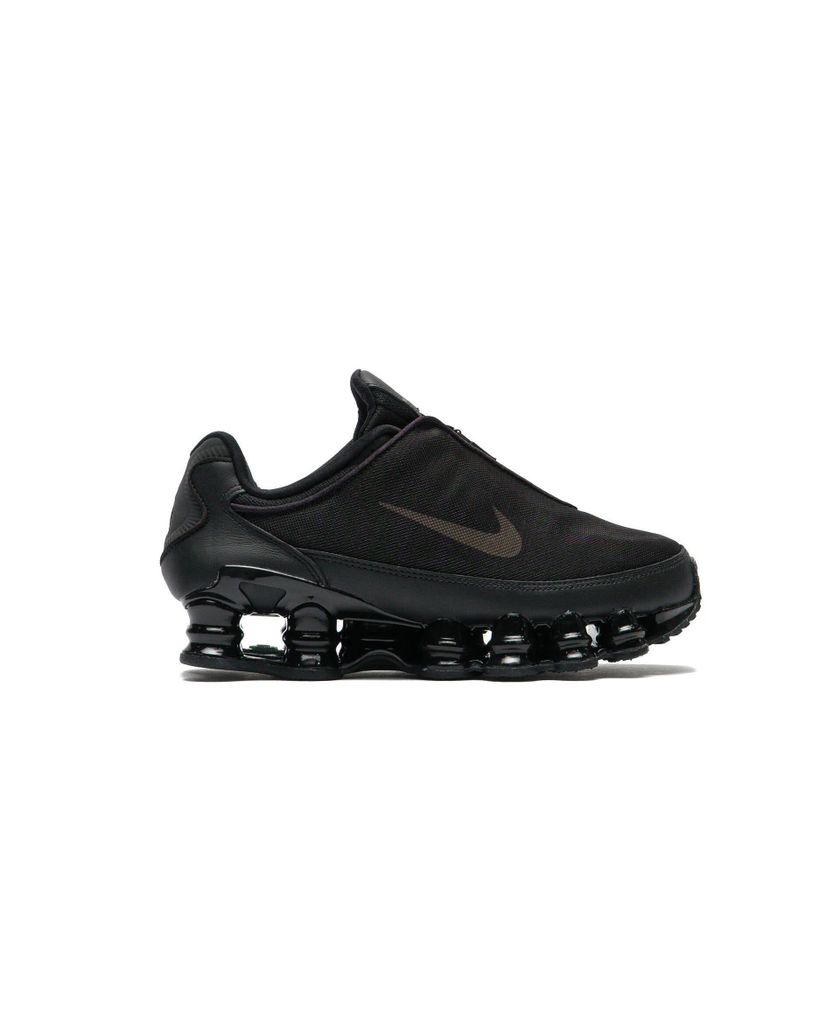 Nike Shox Shroud, color negro, gris y beige (Cave Stone) - Imagen del producto 