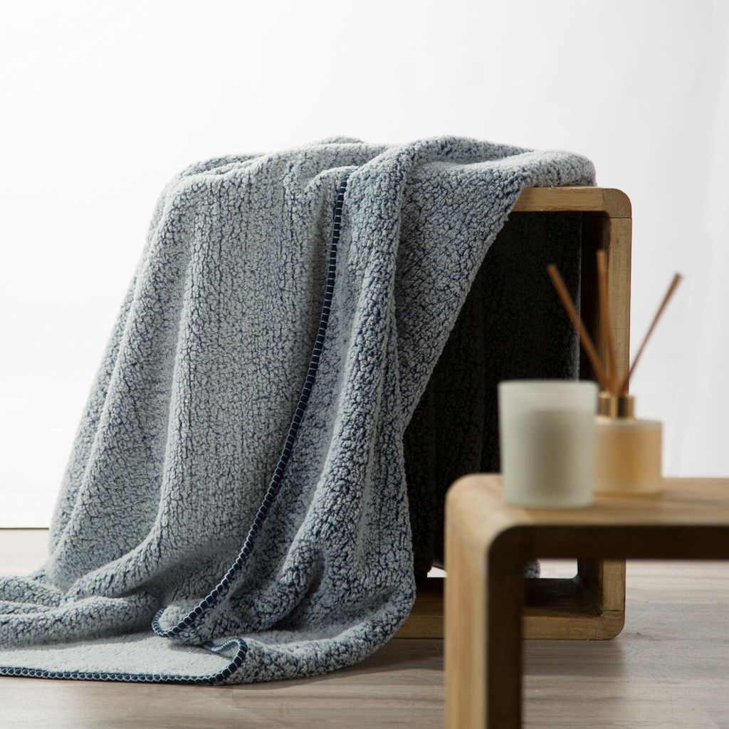 EUROFIRANY | Decke - 200 x 220 cm - marineblauer Bettüberwurf - Modern