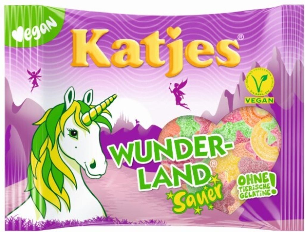 A bag of Katjes Wunderland sour vegan fruit gummies.