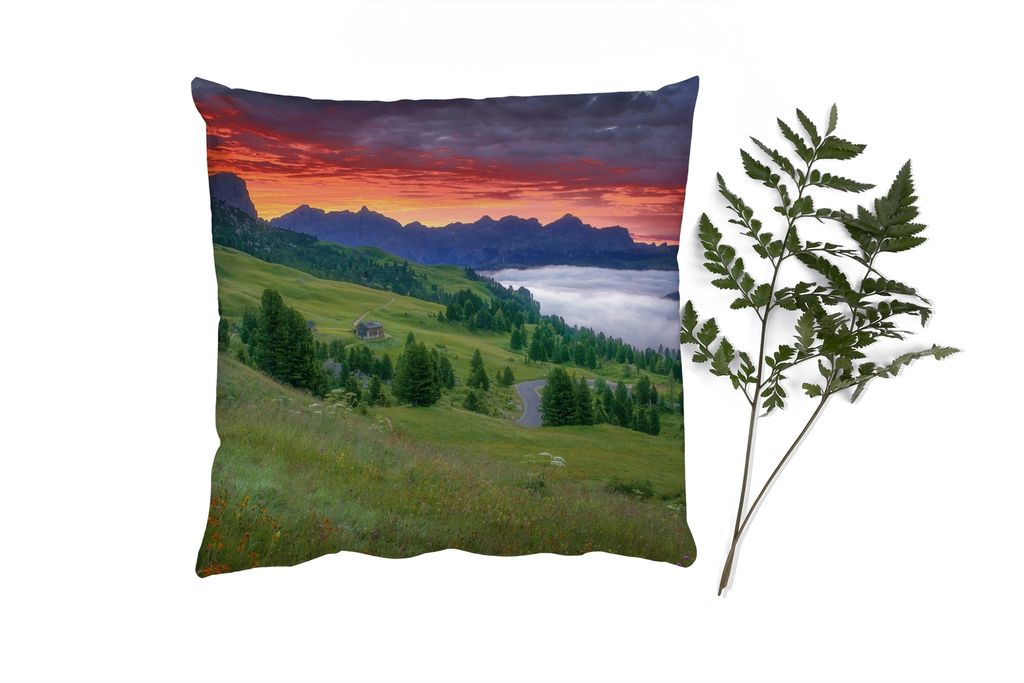 MuchoWow Zierkissen Sofakissen Wohnzimmer Dekokissen 40x40 cm Gras - Berge - Abend - Foto Kissen - Schlafzimmer Dekoration