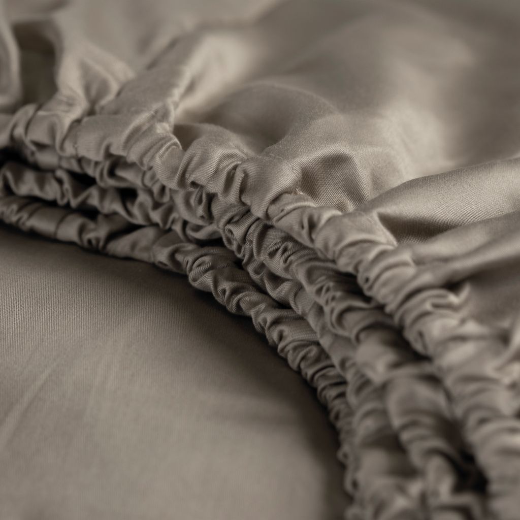 Cinderella Sundays - Topper-Spannbettlaken (bis 15 cm) - Satin - 90x200 cm - Taupe