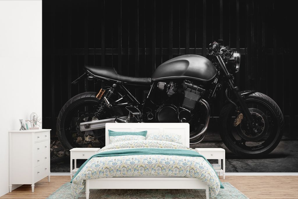 MuchoWow Fototapete für Wohnzimmer oder Schlafzimmer Wandtapete Vinyl Motivtapete Seitenansicht eines schwarzen Motors - 450x300 cm - Gemusterte