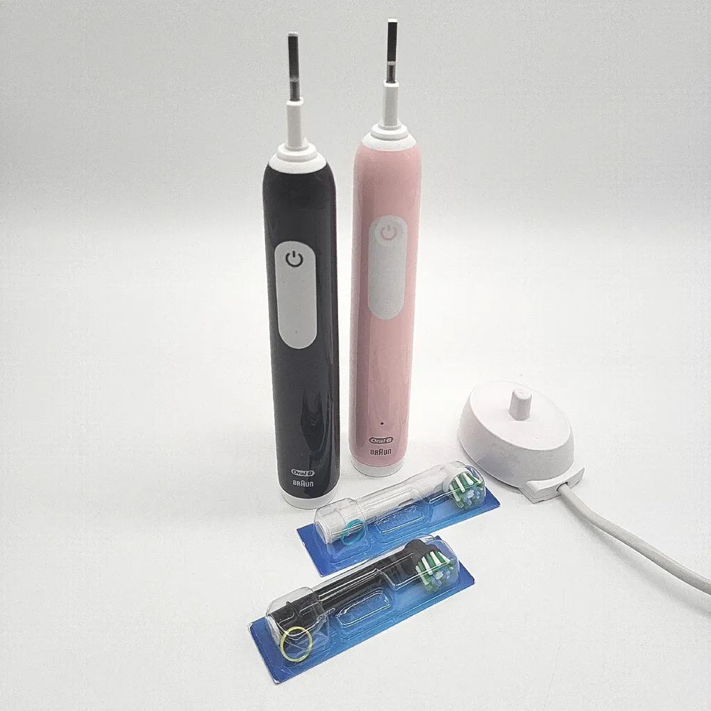 Set Oral-B Pro Series 1 Duo: Nero & Rosa per un Sorriso di Coppia Perfetto