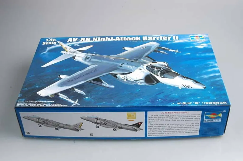 Maquette à monter Harrier II AV-8B Night Attack Trumpeter 1/32 kit
