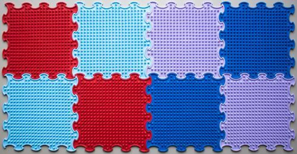 Tapis sensoriel à pointes variées - 8 dalles colorées pour la motricité