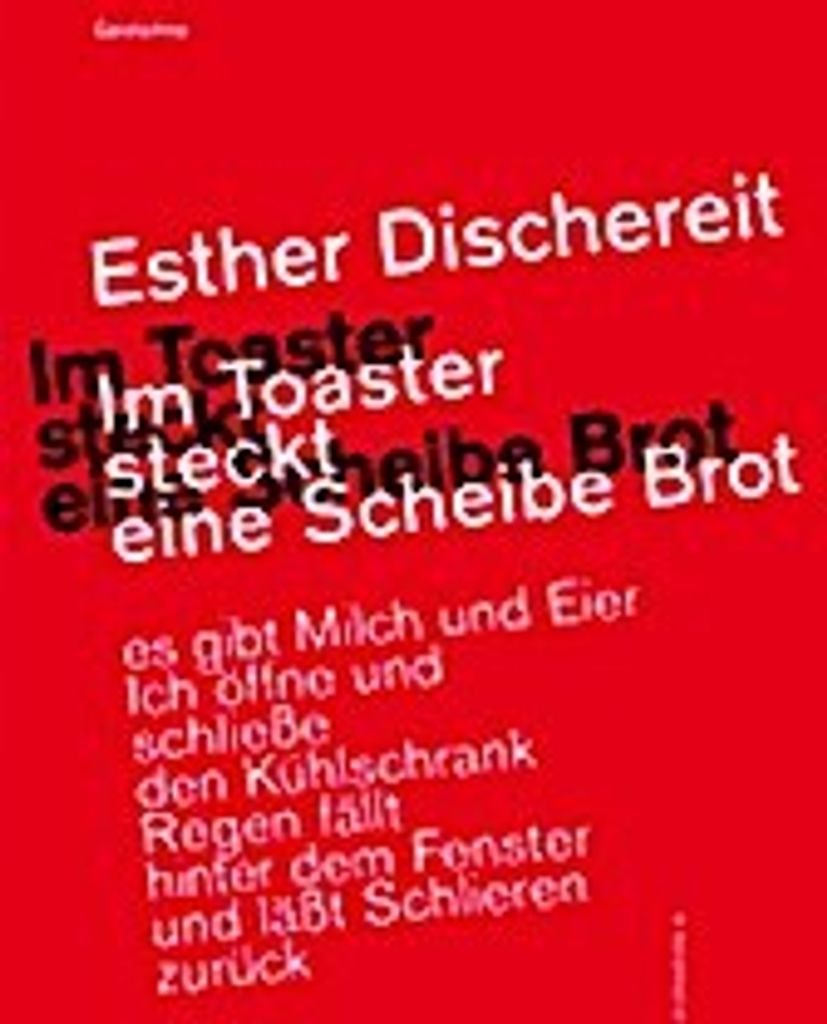 Im Toaster steckt eine Scheibe Brot