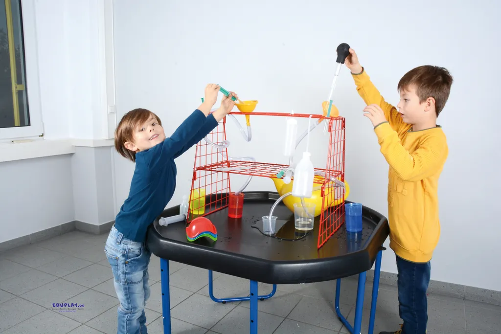 Support EDUPLAY rouge pour bacs d'eau - Référence 160270 solide
